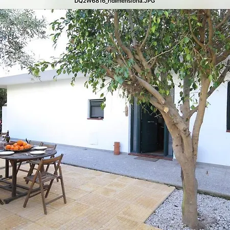 Hébergement de vacances Large Comfortable House Near Old Town-free Bikes Rhodes City